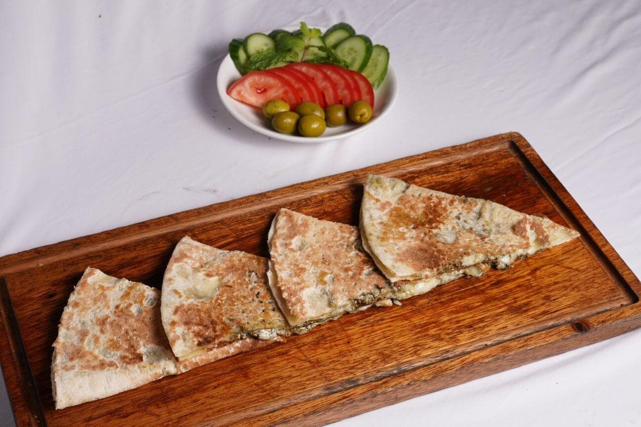 Zaatar With Cheese